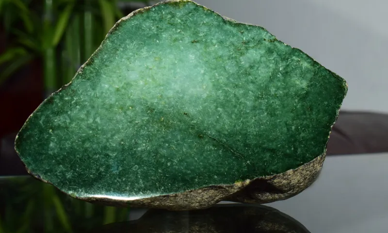 Beyond the Solitaire: How Jade Is Becoming the Engagement Stone of a More Discerning Generation